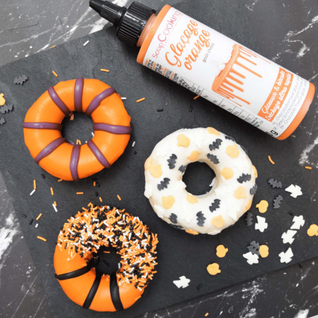 glaçage orange et donuts
