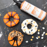 glaçage orange et donuts