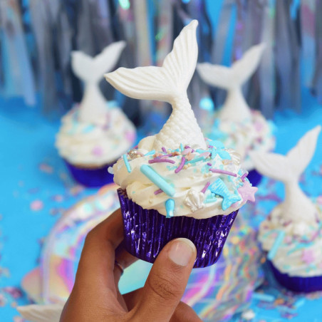 Sprinkles sirène sur un cupcake