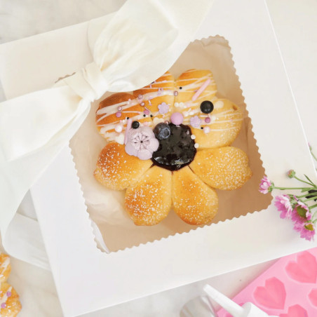 gateau decoré avec Mix myrtille happy sprinkles
