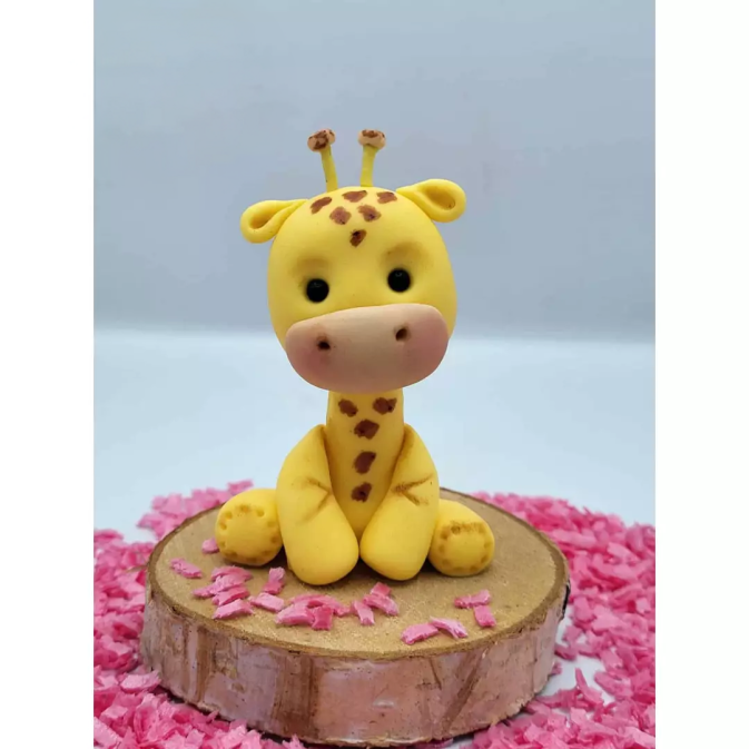 modelage-girafe-en-pate-a-sucre