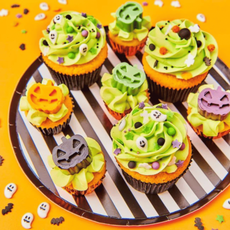 cupcakes Halloween décorés avec Sprinkle mix 4-en-1 spooky Halloween