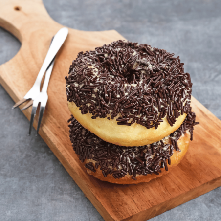 donuts recouverts de vermicelles chocolat noir
