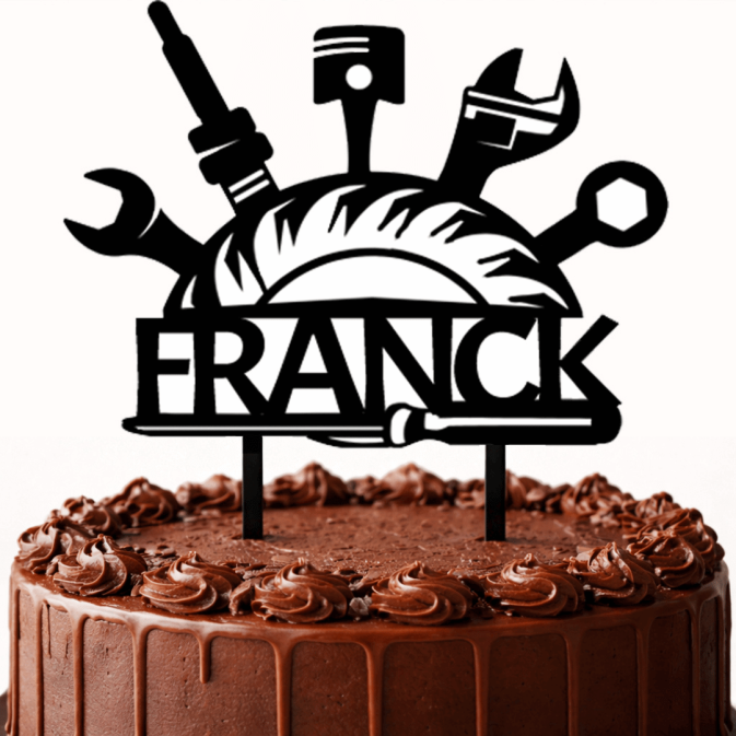 cake-topper-mecanique-sur-gateau