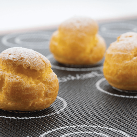 choux avec tapis à pâtisserie silikomart