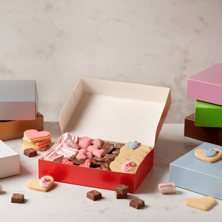 boite a biscuits en carton rigide colorée rouge
