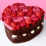 deco gateau coeur avec moule aluminium PME